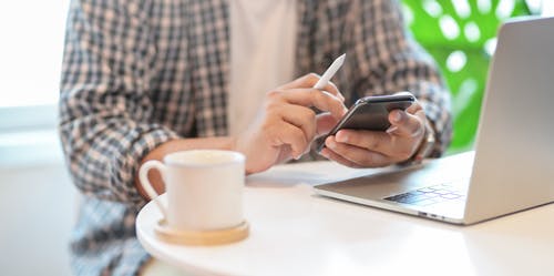 通知短信、短信公眾號對企業(yè)的用戶體驗(yàn)是否有幫助？